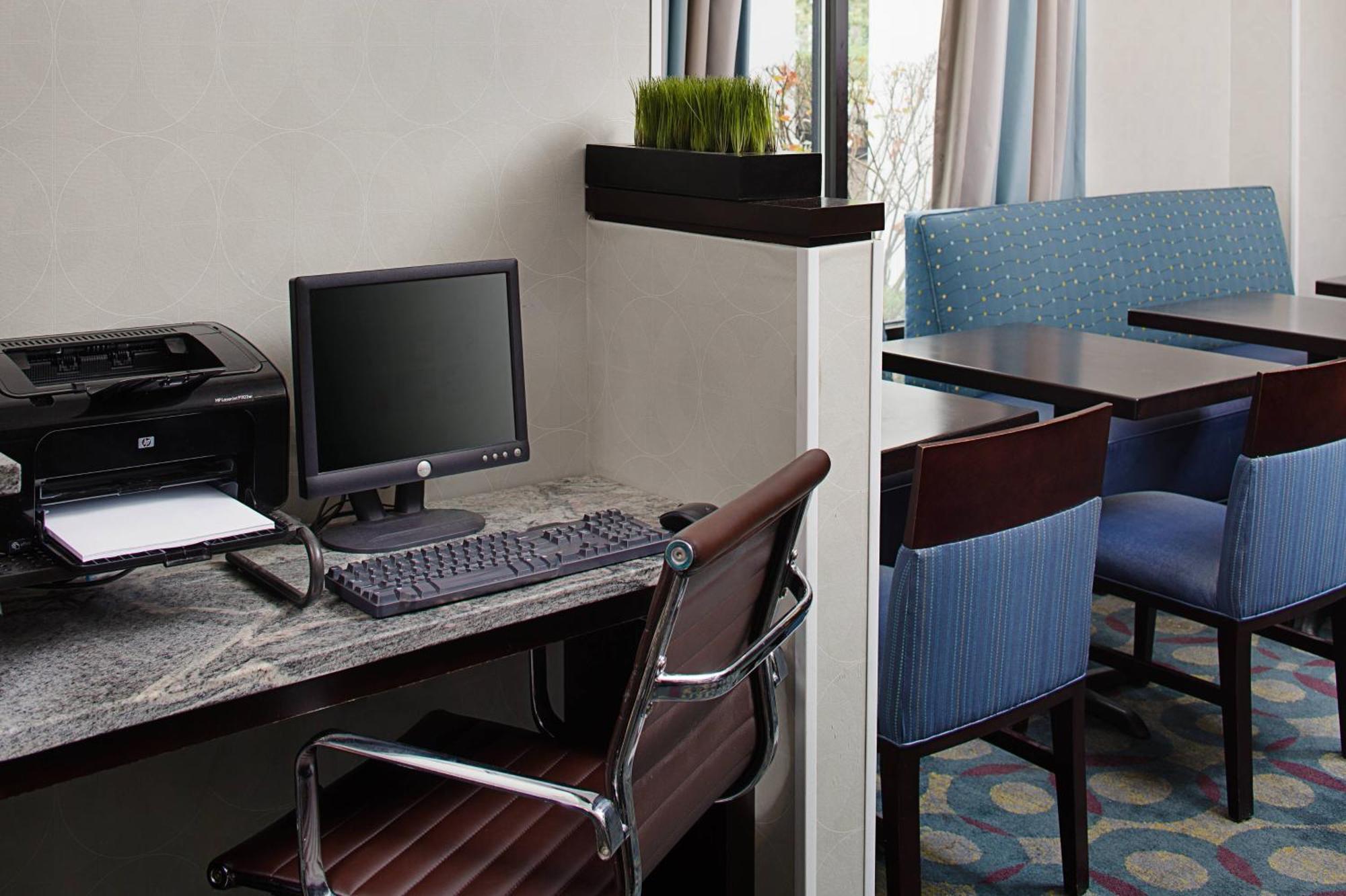 Springhill Suites Manchester-Boston Regional Airport Екстер'єр фото