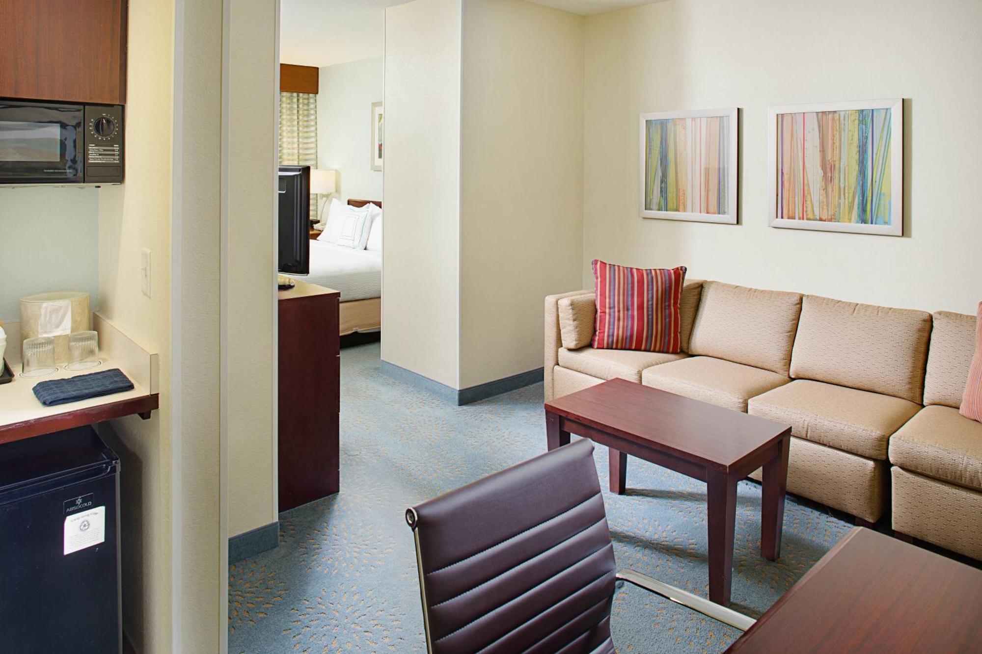 Springhill Suites Manchester-Boston Regional Airport Екстер'єр фото