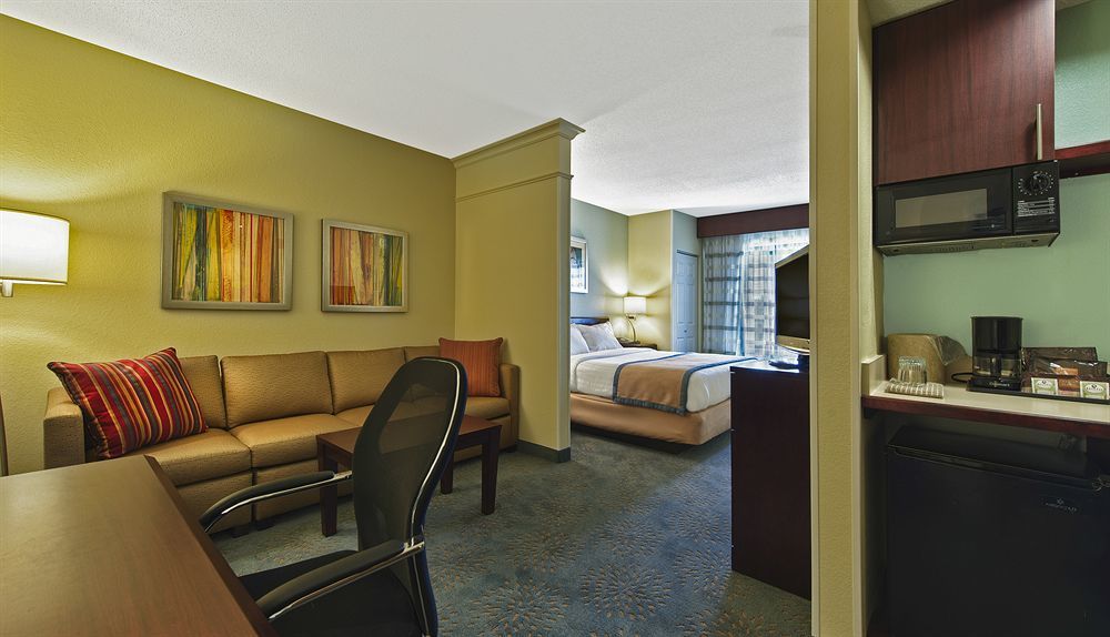 Springhill Suites Manchester-Boston Regional Airport Екстер'єр фото