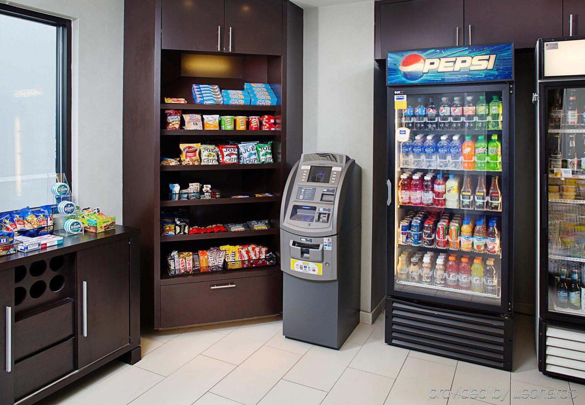 Springhill Suites Manchester-Boston Regional Airport Екстер'єр фото