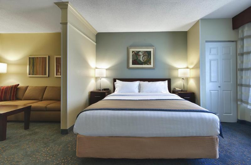 Springhill Suites Manchester-Boston Regional Airport Екстер'єр фото